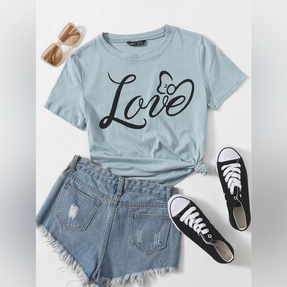 SHEIN Tops - SHEIN blue t-shirt